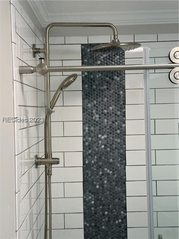 Complete shower with glassdoor slider