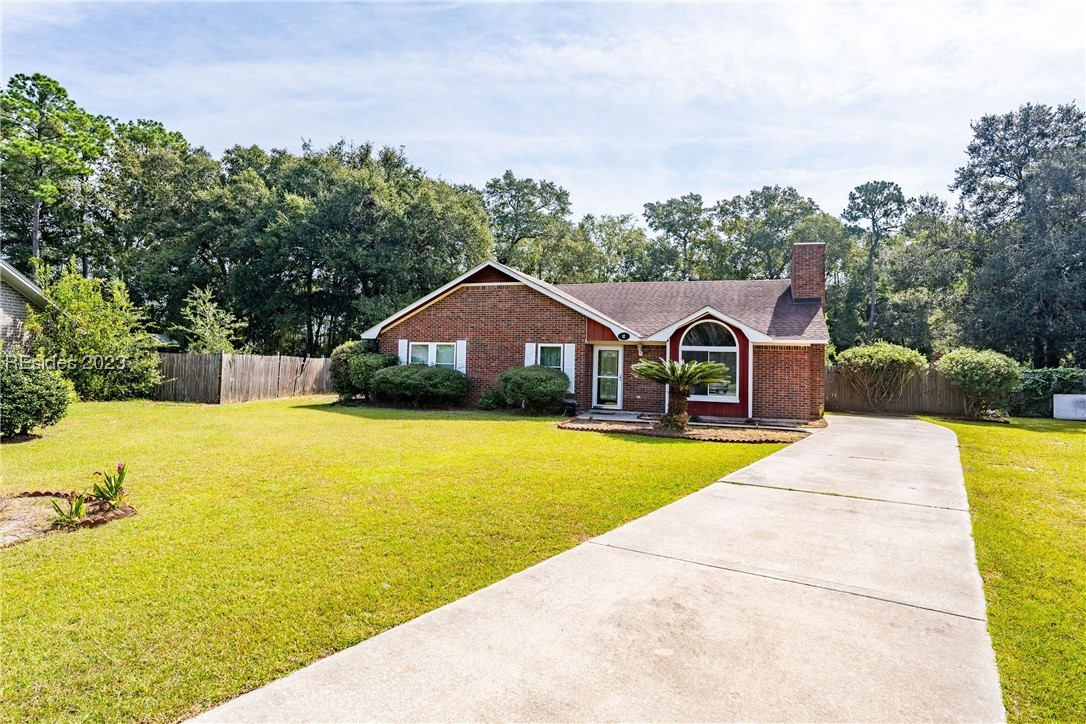 Where can you find a 1 acre lot with NO HOA!!! Now is the time to take a look at this great 3-bedroom 2-bath home that offers a lot of space for entertaining, and barbeques year around. Includes a retractable awning.