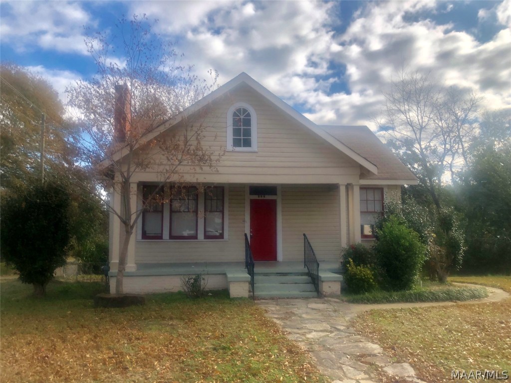 Adorable cottage style home located in historic West Wetumpka. There is a basement that can be finished into a nice living area. Property is being marketed as a rental as well. This home is perfect for an owner occupant or investor.