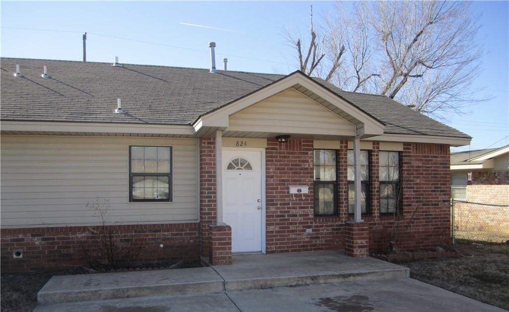 AVAILABLE JUNE 2023!! The location is great for those wanting to be close to the University of Oklahoma, Campus Corner, restaurants, and shopping. Not far from Highway 9. Two bedrooms, and two baths with granite countertops. Flooring is tile and carpet. The kitchen is complete with an electric cook stove, refrigerator, and dishwasher. Washer and dryer hookups. The security deposit is $1000. The new lease will go through May 31st, 2024. This is a no-pets and non-smoking unit.