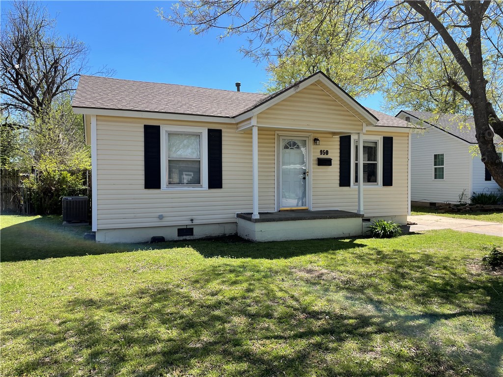 Central Norman location!! This home presents a great opportunity for both first time buyers and investors alike. Close to OU, I-35, shopping, restaurants & more! This charming 2 bedroom, 1 bath boasts a large, bright, flex space that could be used as a playroom, gym, sunroom, office, extra living area, etc! Indoor laundry closet is a plus! Roof and roof deck were both replaced in 2020! This home has a spacious backyard with a storage shed. It has been well maintained and stayed consistently rented for 20 years! Refrigerator, washer and dryer, and stove can stay with the home. Come see all of the potential this home offers!