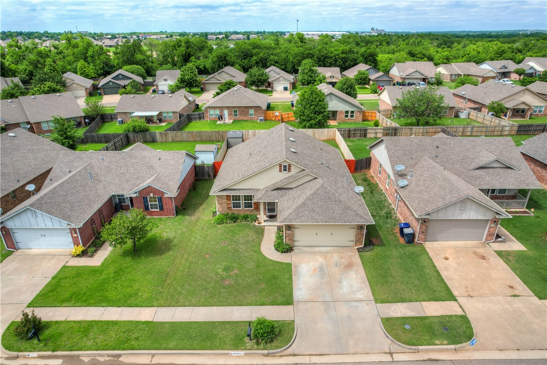 9533 SW 25th Street, Oklahoma City, OK 73128 view of drone / aerial view
