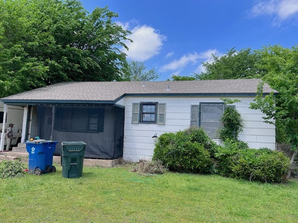 Looking for an investment property with great potential?  Check out this 3 bedroom "Fixer Upper" home in Midwest City.  New roof in 2021 and new hot water heater in 2022. Conveniently located near shopping, restaurants and only minutes from Tinker & Rose State College. Property to be sold AS-IS