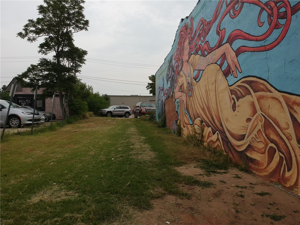 This is a vacant lot. You can capitalize on this once in a lifetime opportunity to build in a very desirable location in Norman. So much potential here. Check it out!