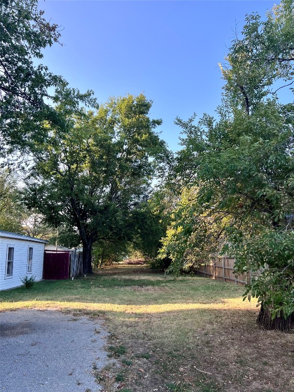 Introducing a rare gem in the heart of Norman - a vacant lot awaiting your dream home, or investment property. With zoning that allows for a single-family residence, you have the freedom to design and build something you've always envisioned. A 15x40 row house, or something similar would be really neat! Only 2.5 miles from OU campus corner. Conveniently located to downtown Norman with an abundance of shops and restaurants. Don't miss out on this opportunity!