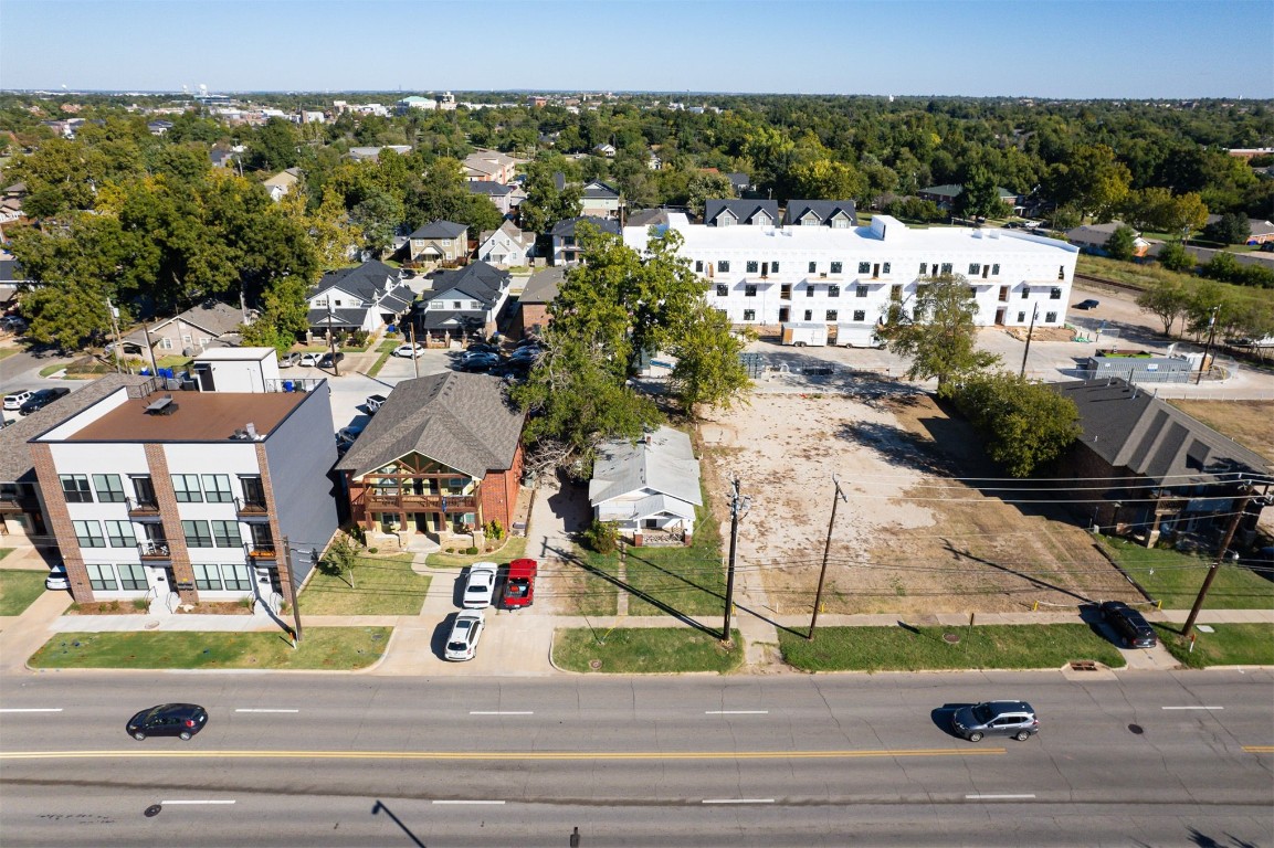 Prime investment opportunity! Lot size 6,969 sq. ft. House 1032 sq. ft. Property is zoned commercial/residential. Ideally located on Boyd Street, between Jenkins and Classen, the main thoroughfare between Campus Corner and OU. The property is one block from the University of Oklahoma and two blocks from Campus corner.