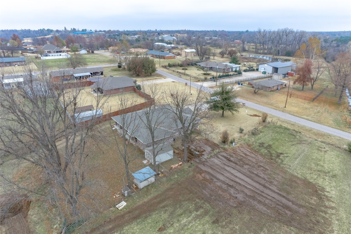 715 Edgewood Drive, Choctaw, OK 73020 view of drone / aerial view