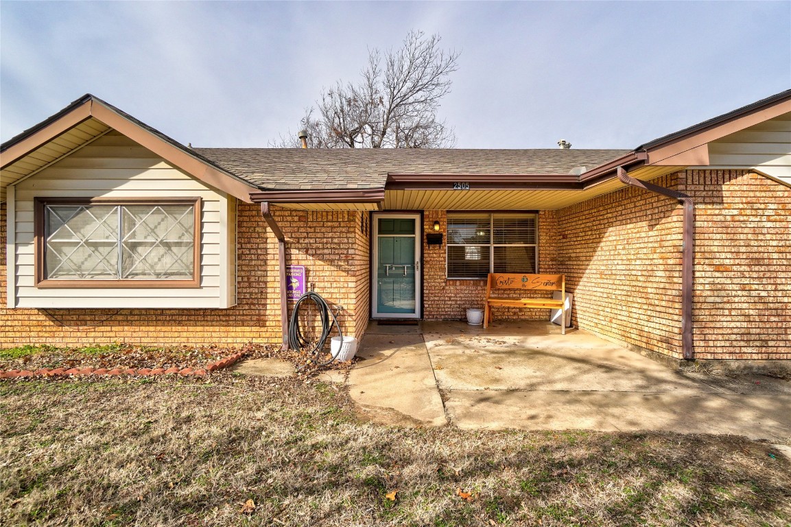 2505 N Hammond Avenue, Oklahoma City, OK 73127 doorway to property featuring a patio