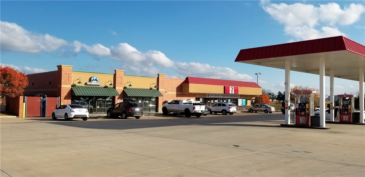 Suite available for lease is located within the 7-11 retail strip in a high traffic area. Currently white boxed with private bathroom. Term and Tenant Improvements are negotiable. Tenant responsible for base rent and utilities.
