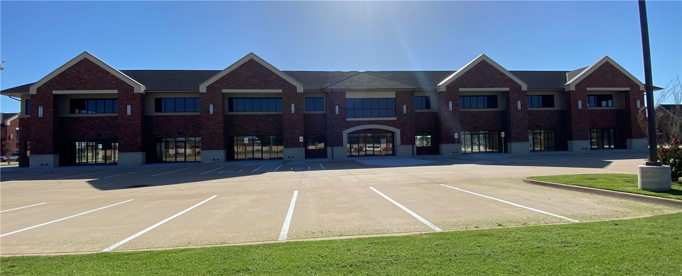 36th North at 2751 36th Ave Norman, OK 73072. $20.00/sq. ft. Triple Net Lease (NNN). Total space available 19,685sq.ft. Available Suites on 2nd floor include: Ste#201 2,975sq.ft., Ste#205 1,156sq.ft., Ste#209 1,780sq.ft., Ste#213 2,066sq.ft., Ste#217 2,490sq.ft., Ste#221 1,918sq.ft., Ste#225 1,830sq.ft., Ste#229 2,371sq.ft.  Vacant spaces can be combined for up to 19,685sq.ft. Minimum 3 year lease.
