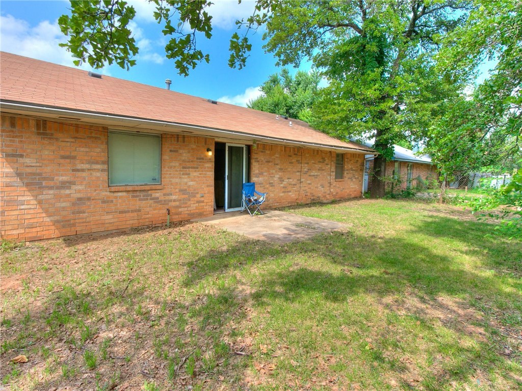 10204 Isaac Drive, Midwest City, OK 73130 Listing Photo 14