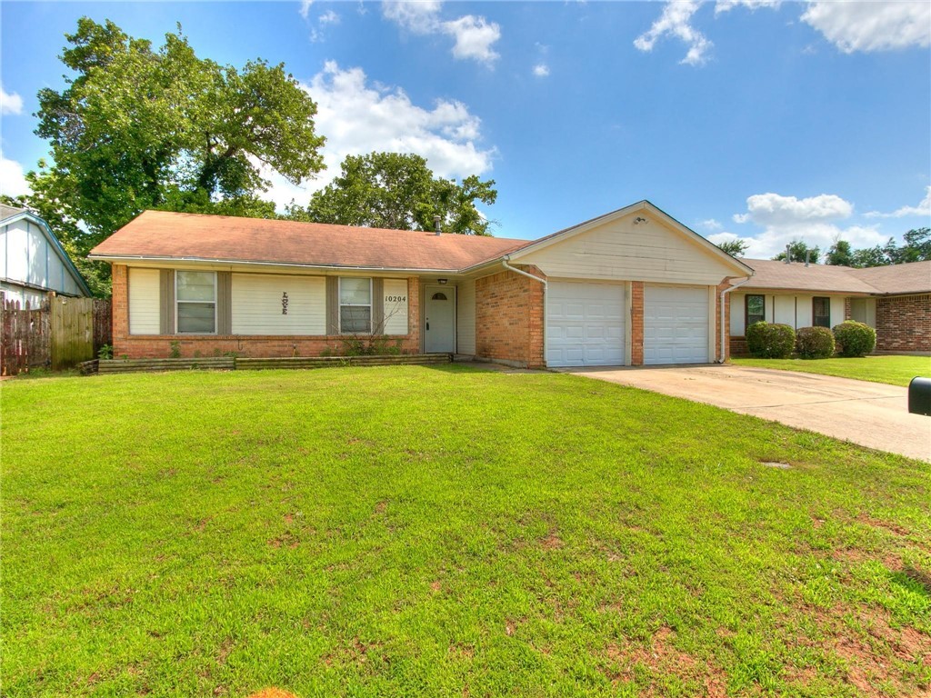 10204 Isaac Drive, Midwest City, OK 73130 Listing Photo 4