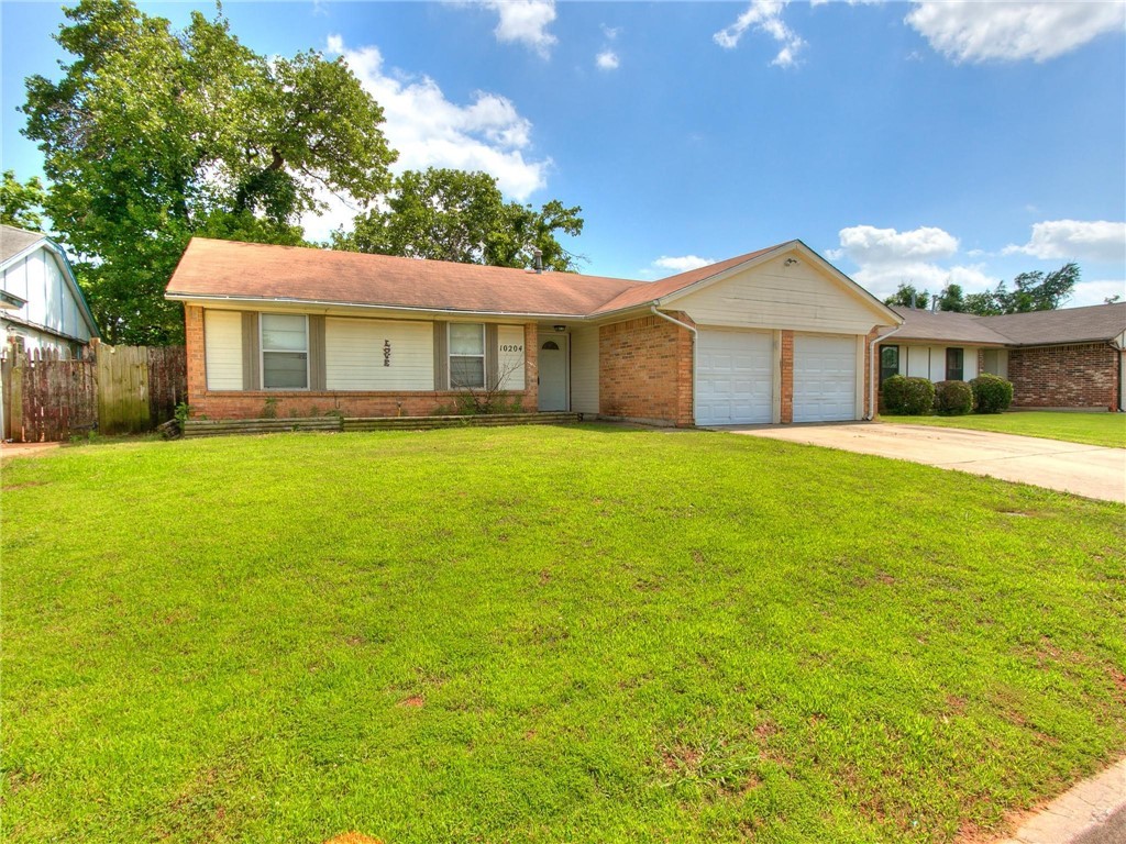10204 Isaac Drive, Midwest City, OK 73130 Listing Photo 5