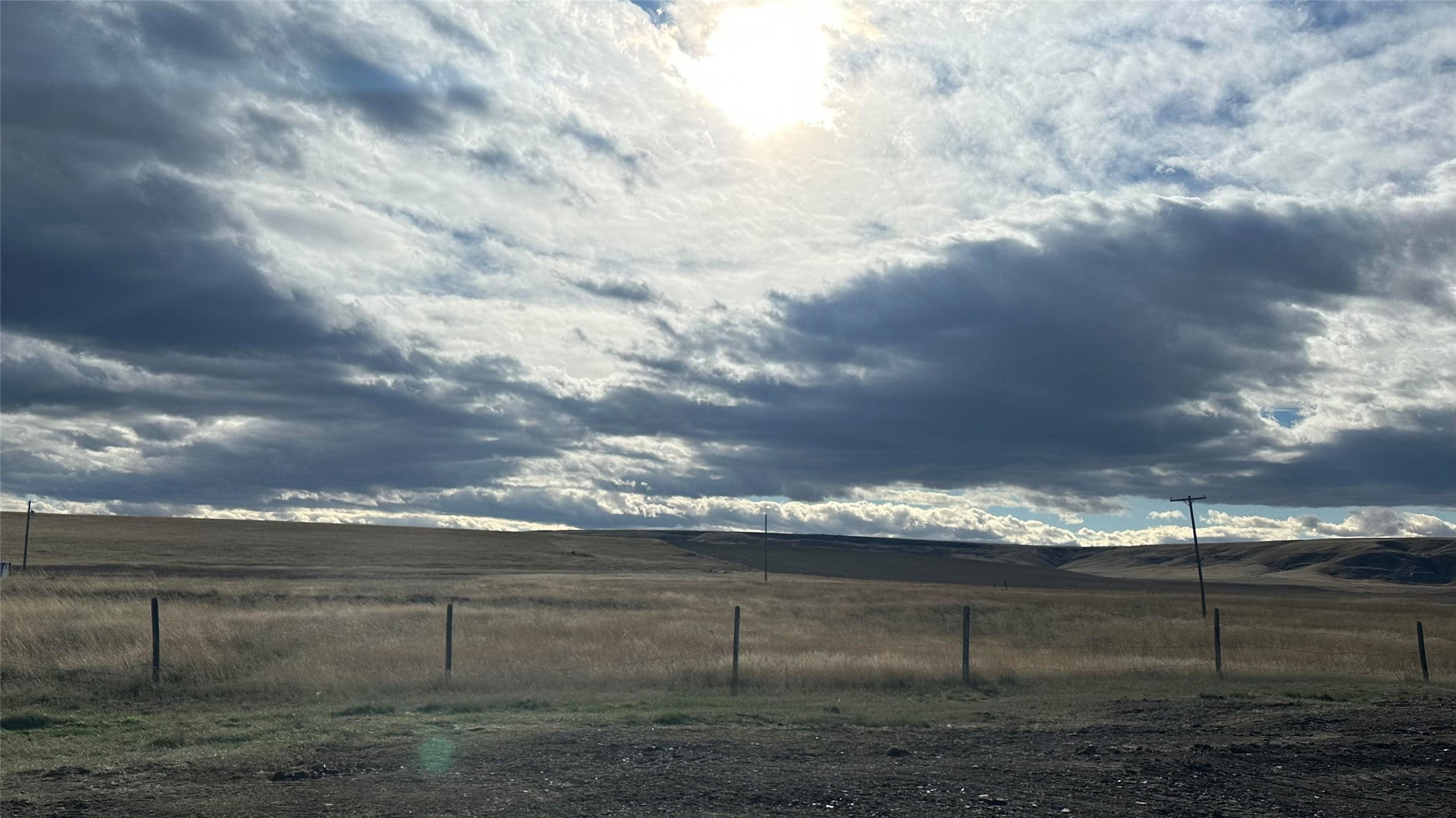Own a piece of Montana! This 5.05 acre parcel is your opportunity to build your dream home! Views all around and many flat areas to choose your build site. Country living just minutes from Great Falls. Lot has a recorded easement to the property.