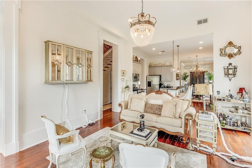 2026 Prytania Street C