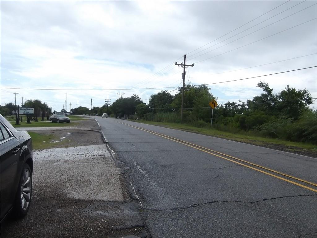 Pontchartrain Drive, Slidell, Louisiana image 4