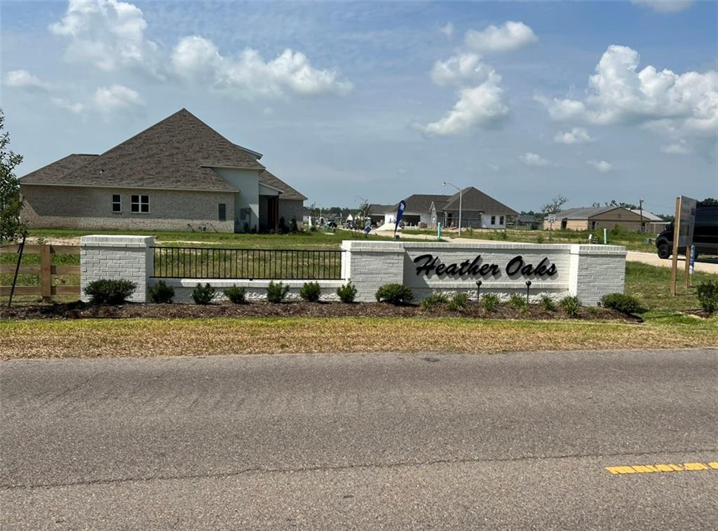 Lot 76 W Heather Oaks Drive, Luling, Louisiana image 1