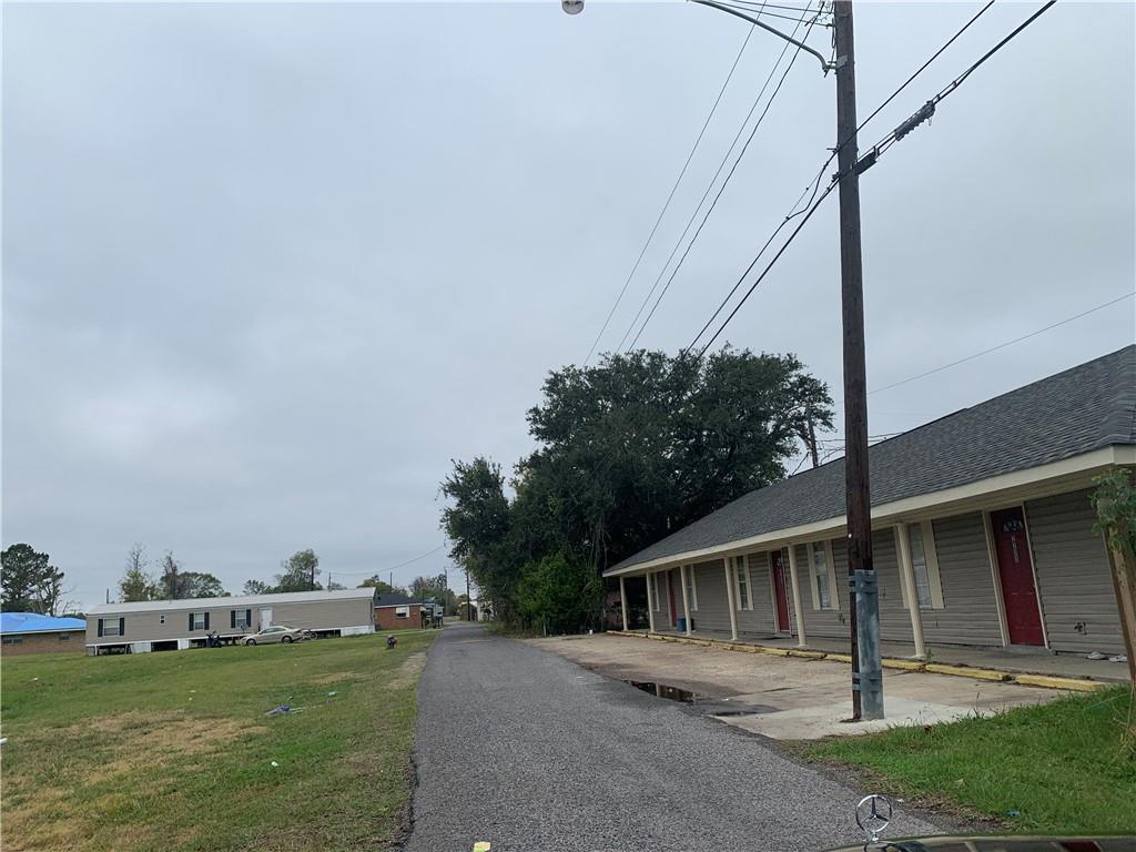 Miles Street, Lutcher, LA 70071