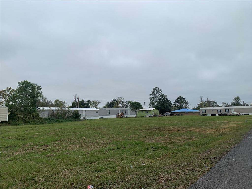 Miles Street, Lutcher, LA 70071