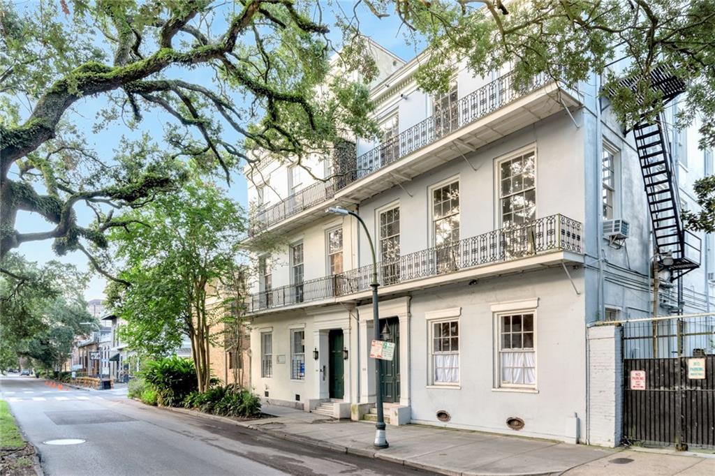 908 Esplanade Avenue, New Orleans, Louisiana image 2