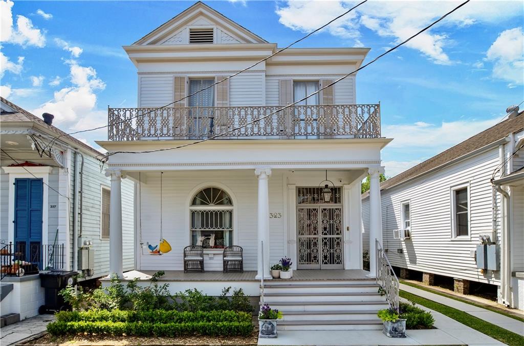 323 Pelican Avenue, New Orleans, LA 