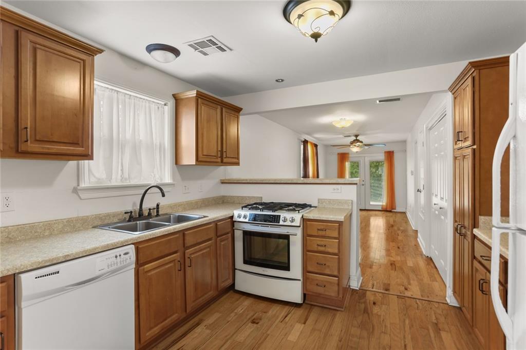 313 Wallace Drive, New Orleans, Louisiana image 5