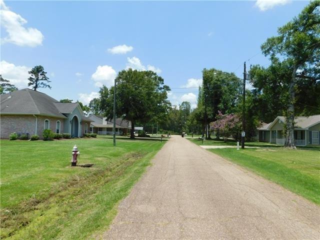 Lato Lane, Hammond, Louisiana image 4