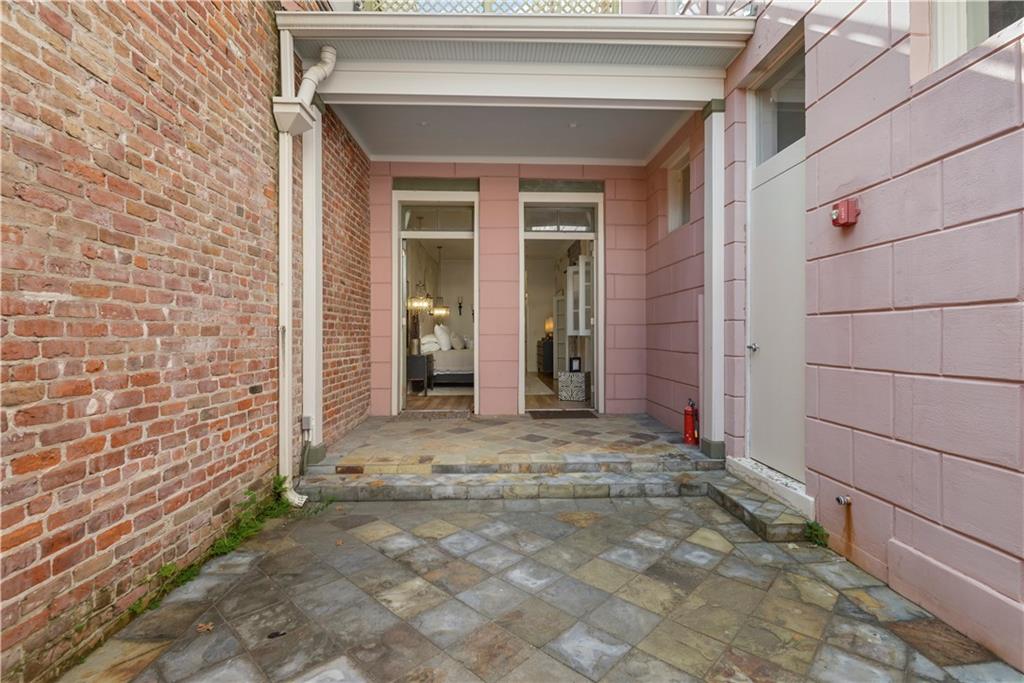 828 St Charles Avenue #2, New Orleans, Louisiana image 21