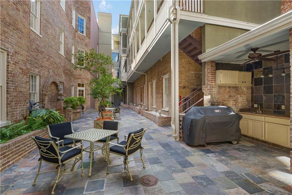 828 St Charles Avenue #2, New Orleans, Louisiana image 29