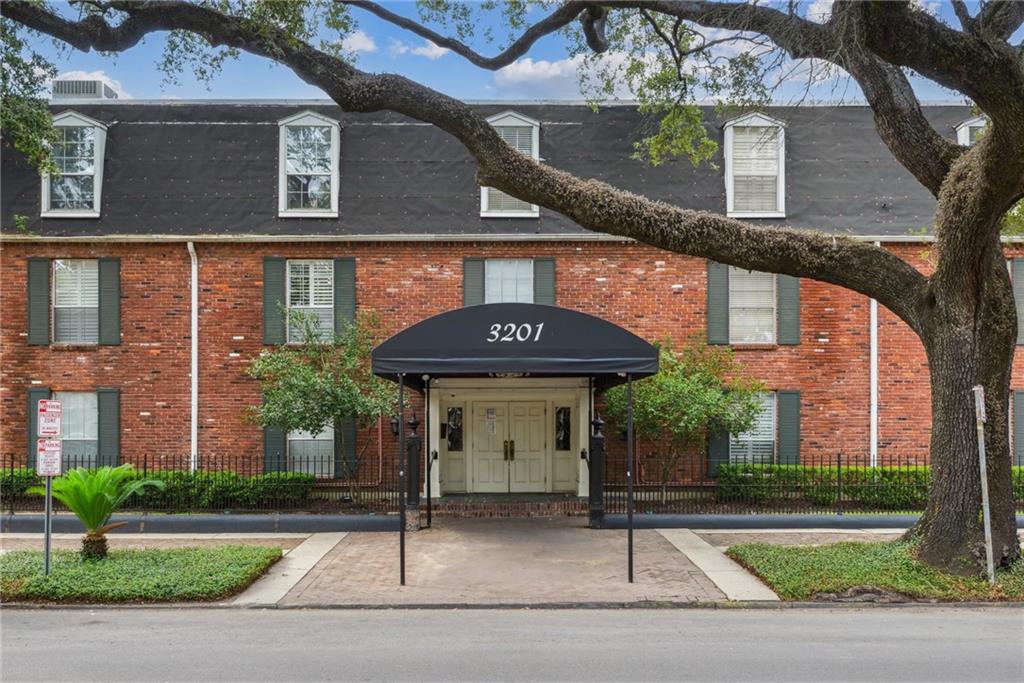 3201 St Charles Avenue #223, New Orleans, Louisiana image 1
