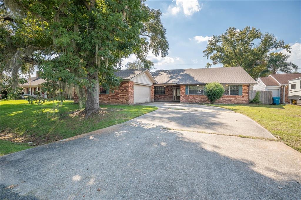 104 Bocage Drive, Luling, Louisiana image 1