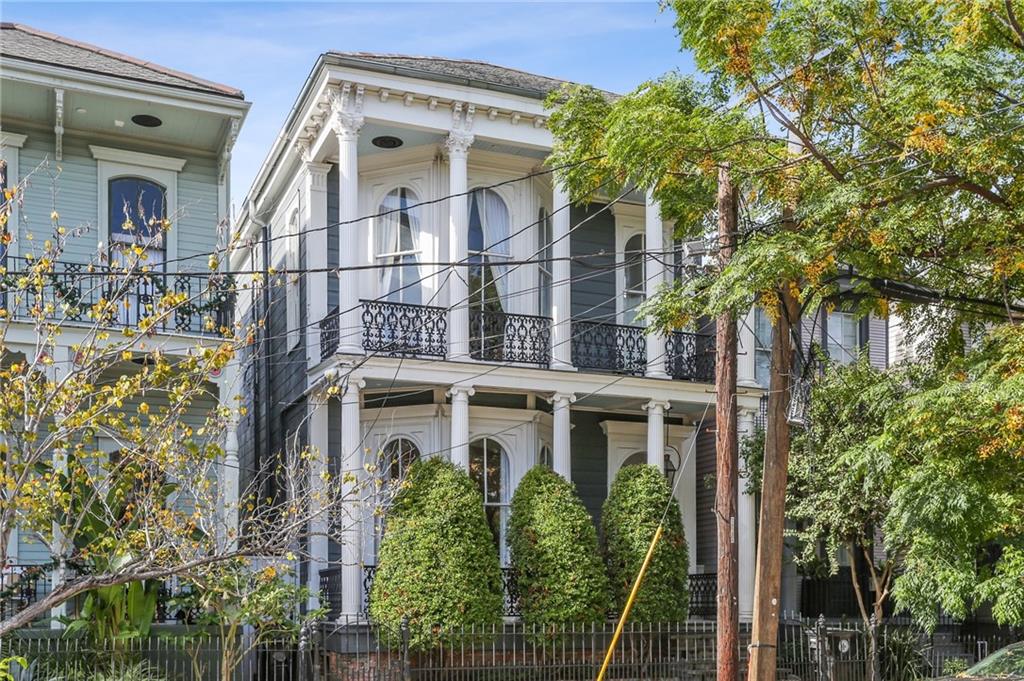 Photo of 1229 ANNUNCIATION Street, New Orleans, LA 70130