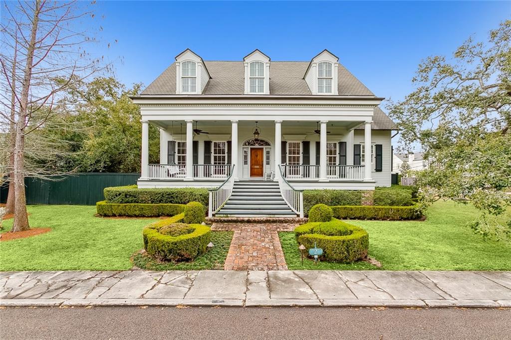 2 Wavertree Court, Metairie, LA 