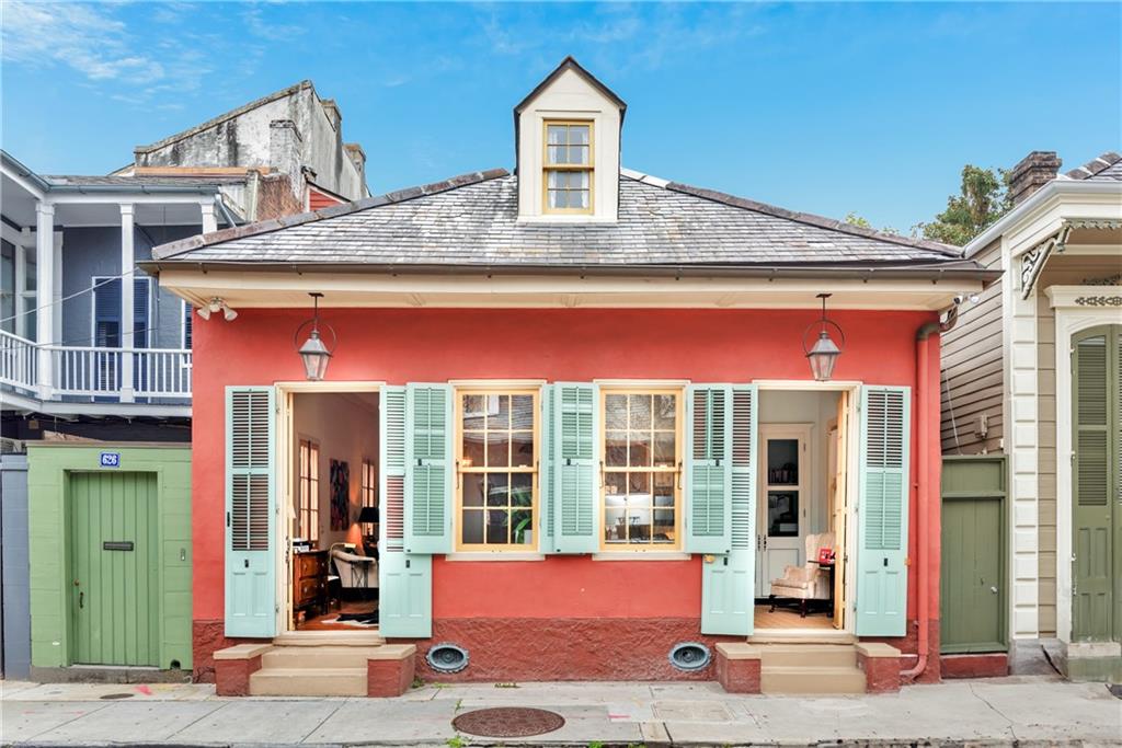 Photo of 626 BURGUNDY Street, New Orleans, LA 70112
