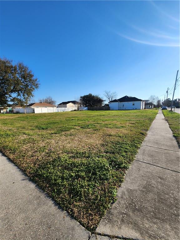 3013 Lyndell Drive, Chalmette, Louisiana image 2