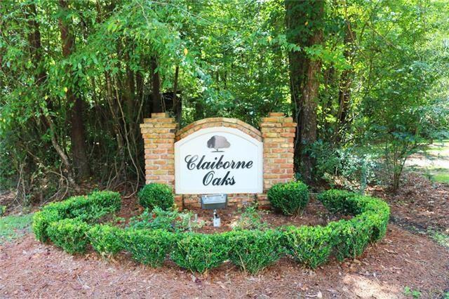 Large 5 acre lot in Claiborne Oaks surrounded by magnificent homes in a gated community. Just minutes from the Tchefuncte River. Build your dream home in Madisonville.