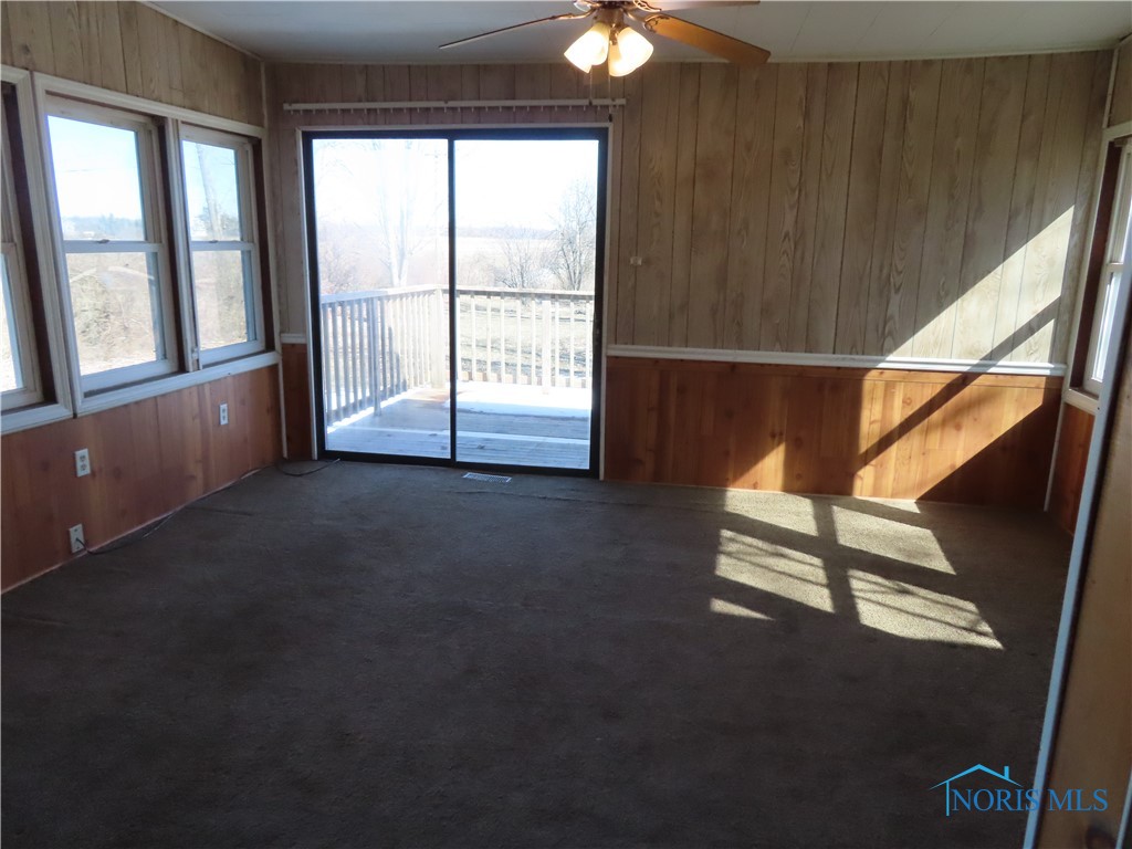 Sunroom or dining room off kitchen