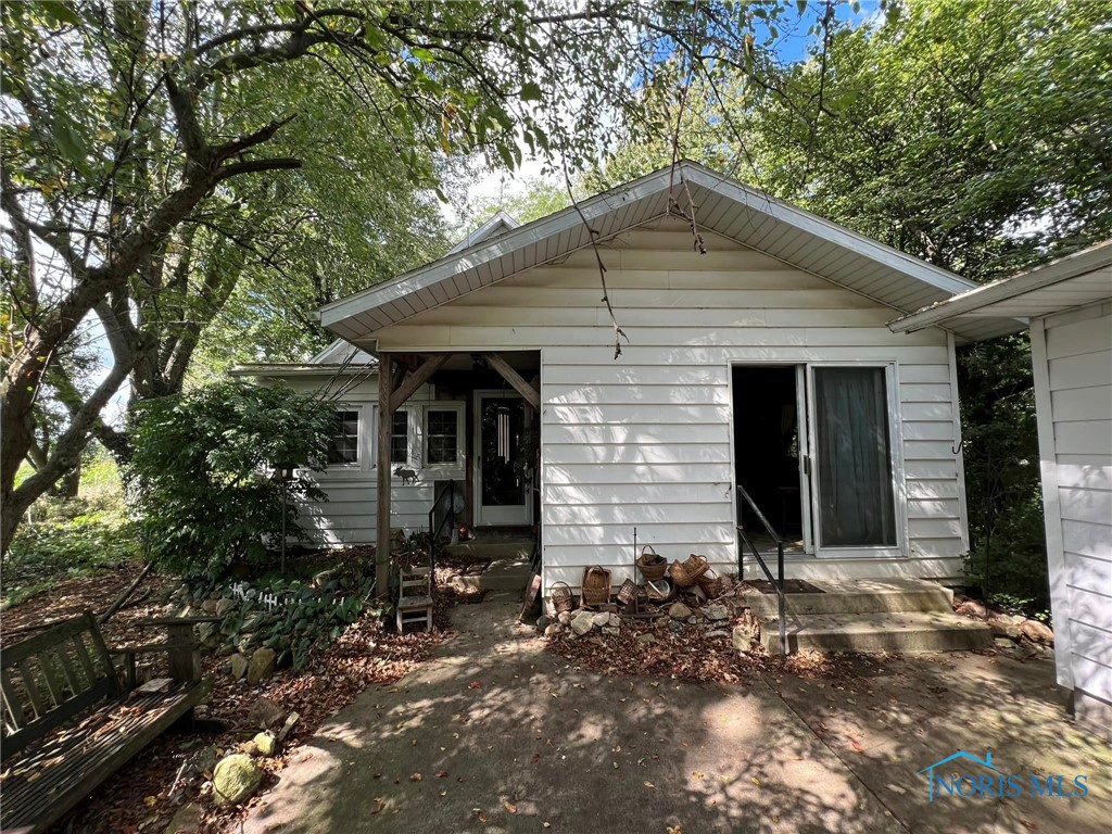 Beautiful wooded location. 11 acres of woods. Home has 3 bedrooms and 2 car garage. Your opportunity to transform the house into a home or could be beautiful building spot.