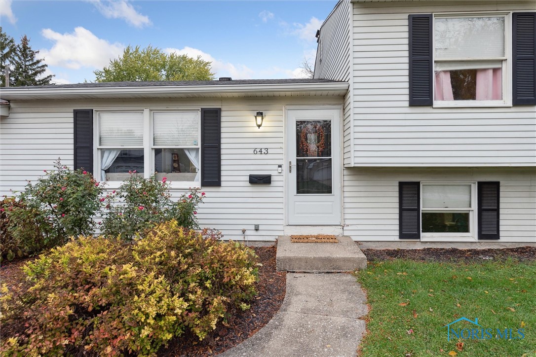 643 Stacey Lane, Maumee, Ohio 43537, 3 Bedrooms Bedrooms, ,2 BathroomsBathrooms,Residential,Closed,Stacey,6108840