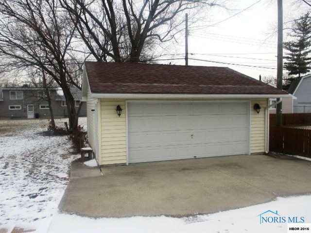 420 RECTOR AVE, Findlay, 45840, 2 Bedrooms Bedrooms, ,1 BathroomBathrooms,Residential,Closed,RECTOR AVE,H131848