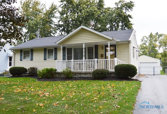 420 Clifton Ave, Findlay, 45840, 3 Bedrooms Bedrooms, ,1 BathroomBathrooms,Residential,Closed,Clifton Ave,H133598