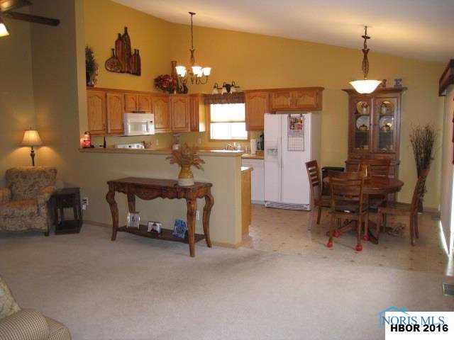 1152 Countryside Dr, Findlay, 45840, 3 Bedrooms Bedrooms, ,2 BathroomsBathrooms,Residential,Closed,Countryside Dr,H132899