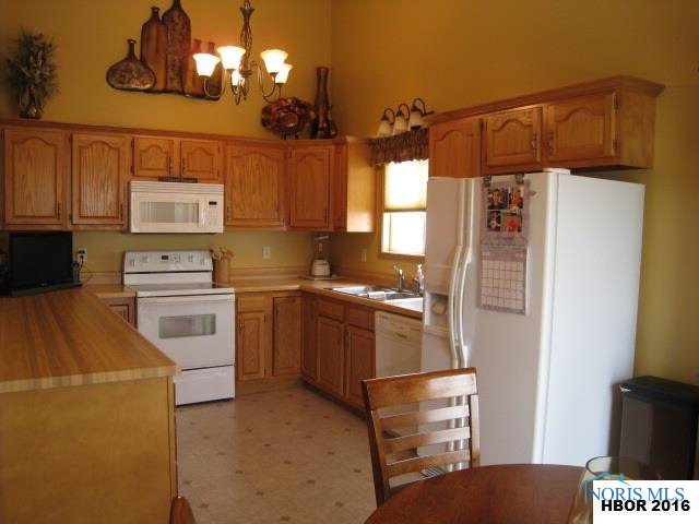 1152 Countryside Dr, Findlay, 45840, 3 Bedrooms Bedrooms, ,2 BathroomsBathrooms,Residential,Closed,Countryside Dr,H132899