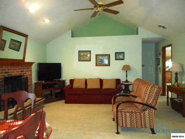 1366 COUNTRYSIDE DR, Findlay, 45840, 2 Bedrooms Bedrooms, ,2 BathroomsBathrooms,Residential,Closed,COUNTRYSIDE DR,H131436