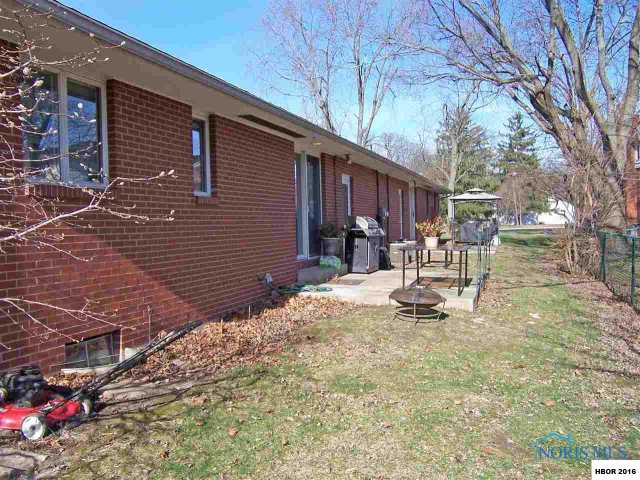 821 Circle Dr., Findlay, 45840, ,Residential Income,Closed,Circle Dr.,H131658