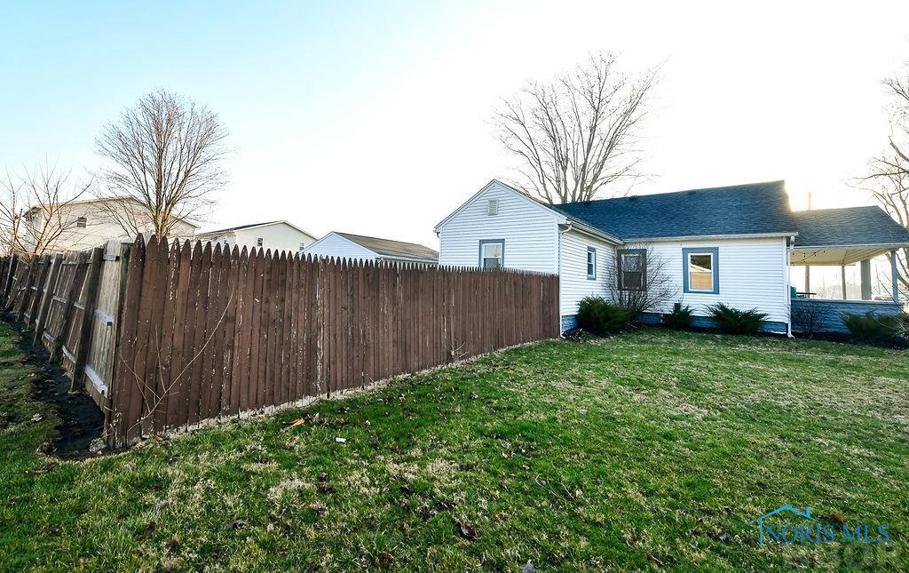 1730 FORAKER AVE, Findlay, 45840, 3 Bedrooms Bedrooms, ,1 BathroomBathrooms,Residential,Closed,FORAKER AVE,H139127