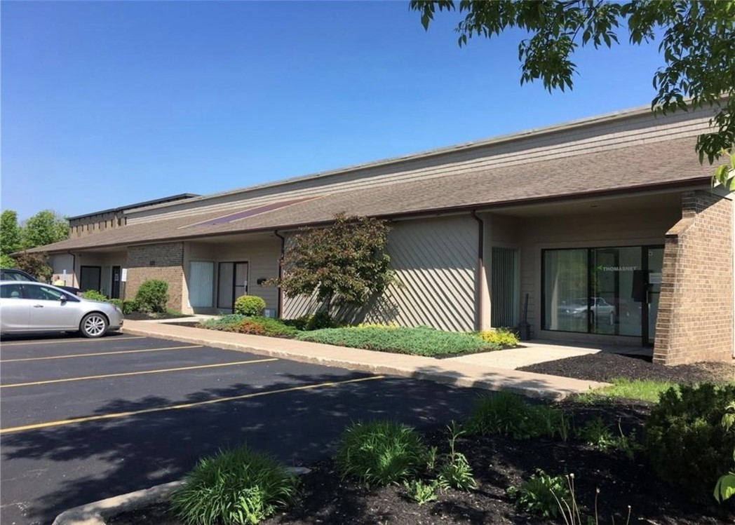 Minutes to hospital and medical offices. 7000 square-foot Brick building in great condition with newer roof and mechanicals.  Currently 2,000 sq ft available for an owner occupant. 4000 ft.² leased to doctors offices, 1100 ft.² leased to a beauty salon. Plenty of parking.  Projected NOI of $77K.
Can be combined with 30 Erie Canal Dr.