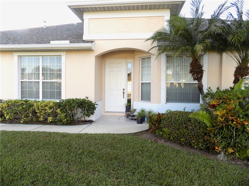 Spacious Villa in gated community. Bright open floorplan with tile in the living areas. Kitchen has island and breakfast area. The community has pool and club house. New roof in 2018 and new AC October 2017. Close to shopping and restaurants. Tenant occupied.