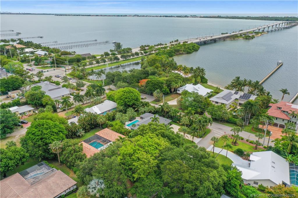 4 Copaire Road, Sewalls Point, FL 34996