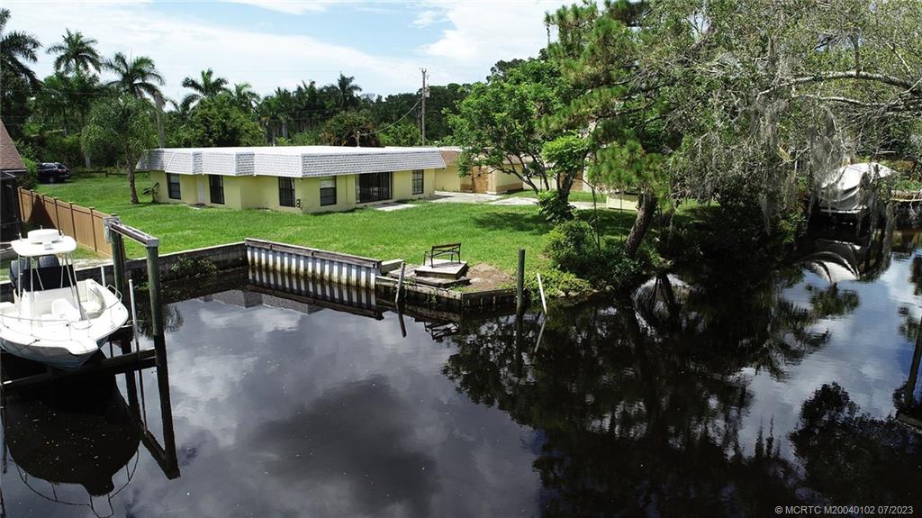 700 SW Tanglewood Trail, Stuart, FL 34997